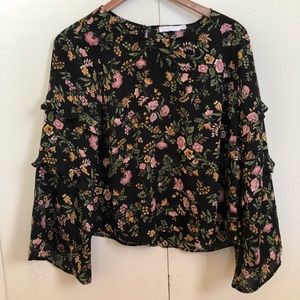 Bell sleeved floral top